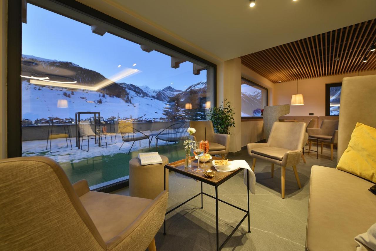 Hotel Bucaneve Livigno Exterior photo